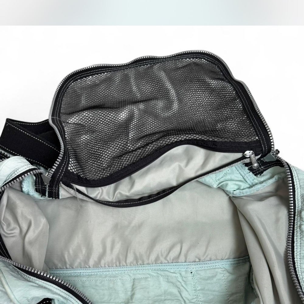 Kipling Mint Green/light blue Duffel Bag with Black Zipper - Picture 8 of 8